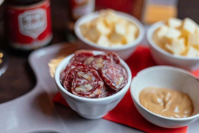 Drinks & Bites in Bruges Private Tour - The Experience in Detail