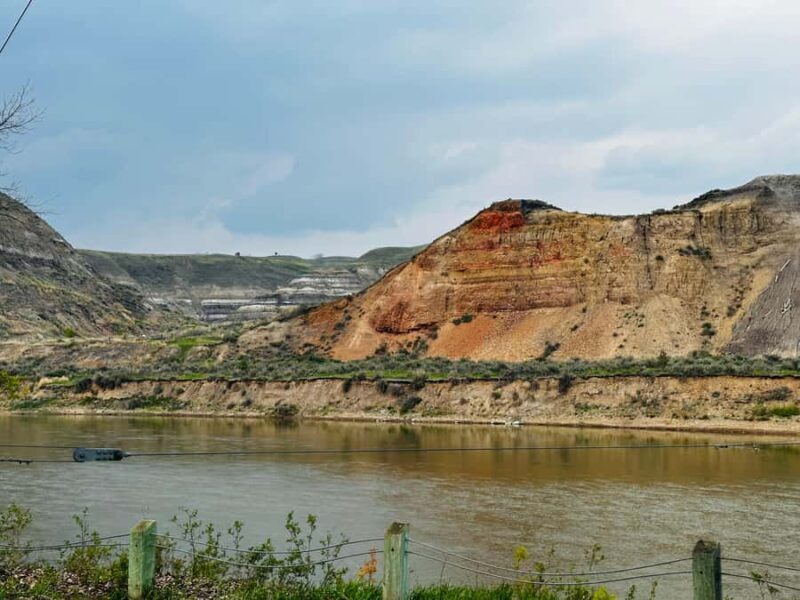 Drumheller Royal Tyrrell Museum,Hoodoos,Horshoe Canon,Bridge - FAQ