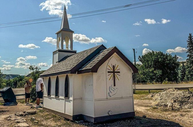 Drumheller Tour Royal Tyrell Museum Shared Tour - Authenticity, Challenges, and Authentic Experiences