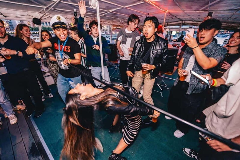 Drunken Monkey Prague Boat Party Open Bar to Duplex Club - Key Points