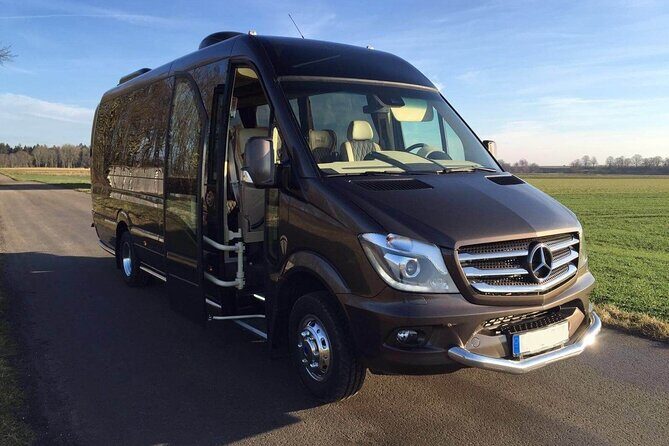 Dublin: Private Chauffeur Tour - Key Points