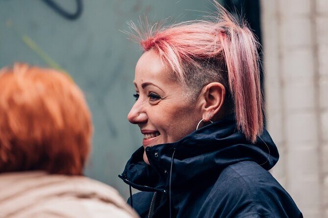 Dublin Storytelling Pub Tour - 3 stops, drinks & local snacks - The Food and Drinks