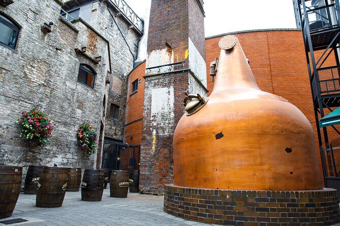 Dublin Temple Bar Tour with Jameson Distillery Whiskey Tour - The Jameson Distillery Experience