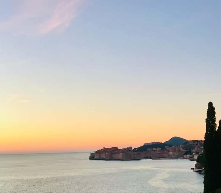 Dubrovnik: 1 Hour Sunset Cruise Around Old City Dubrovnik - Key Points