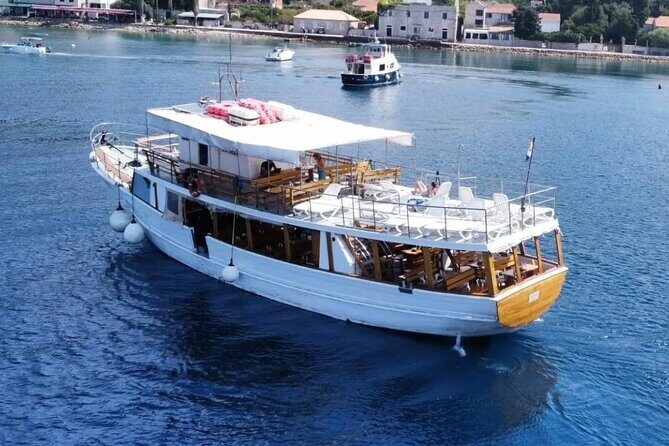Dubrovnik: 3 Islands Fun Day Trip by Boat (Host: EN,FR,ES) - Key Points