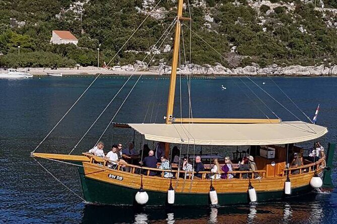 Dubrovnik Islands Private Rented Boat Cruise - Key Points