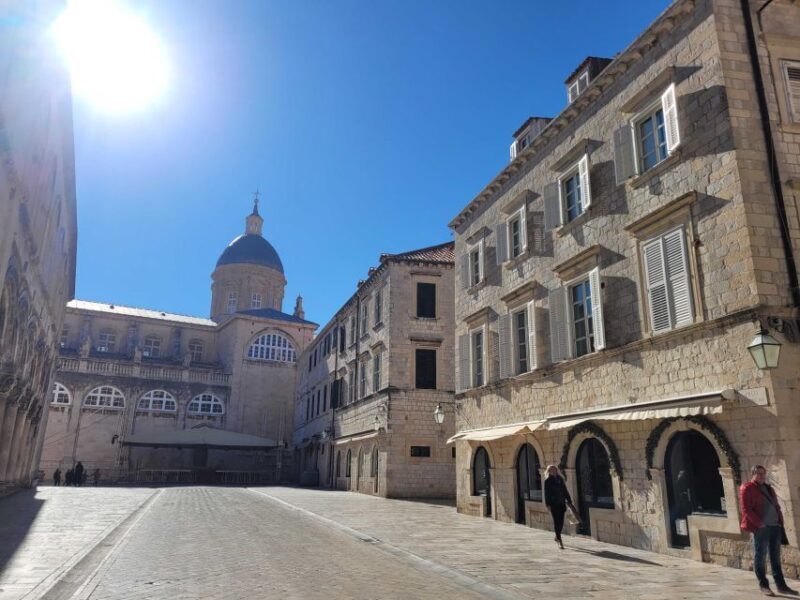 Dubrovnik: Old Town Highlights Tour with Audio Guide - Key Points