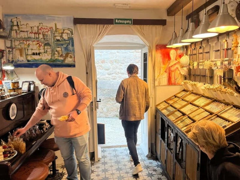 Dubrovnik: Pile Gate & Old Town with Spices and Hidden Gems - Key Landmarks and Hidden Corners