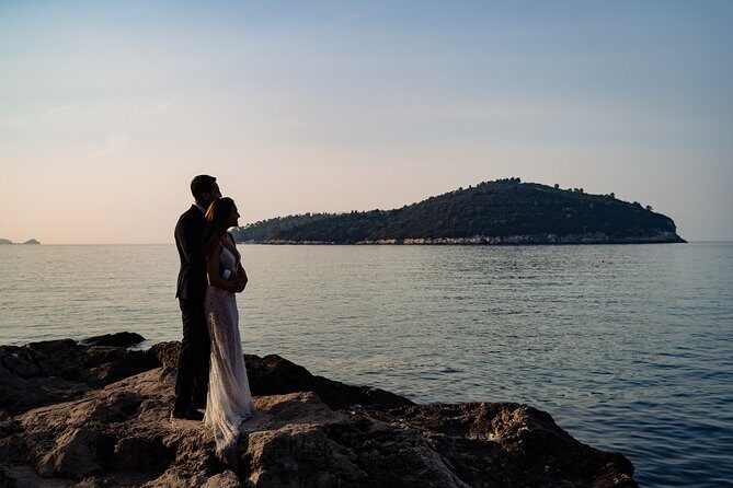 Dubrovnik Private Photoshoot with Local Professional Photographer - FAQ