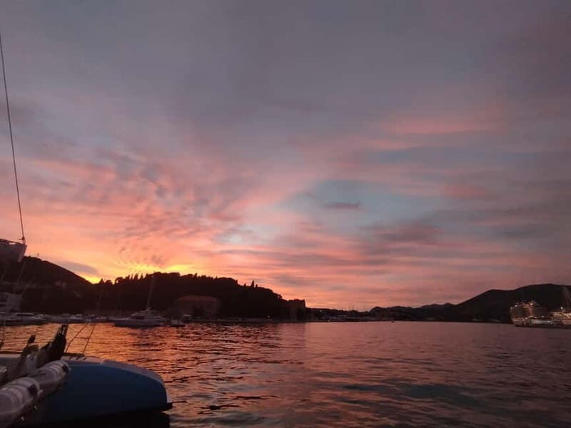 Dubrovnik: Sunset Catamaran Cruise with Sparkling Wine - FAQ