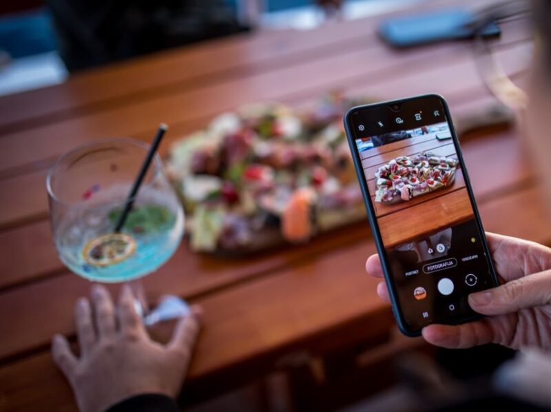 Dubrovnik: Sunset Dinner Cruise around the Old Town - Key Points