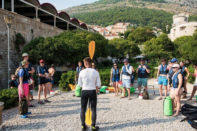 Dubrovnik: Sunset Kayak & Snorkel Tour with Wine & Water - FAQ