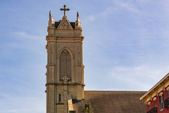 Dubuques Historic Downtown GPS Self Guided Walking Tour - An Honest Look at What the Tour Offers