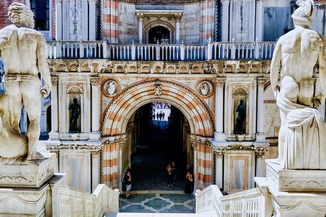 Ducal Venice, Historical Walking Tour & Skip the line Doge's Palace - FAQ