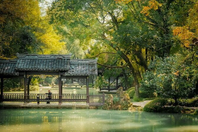 Dujiangyan Irrigation system and Sanxingdui Chinese "pyramid" museum Day-Trip - An In-Depth Look at the Itinerary