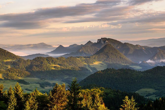 Dunajec River rafting, regular small group tour from Krakow - An In-Depth Look at the Dunajec River Rafting Tour