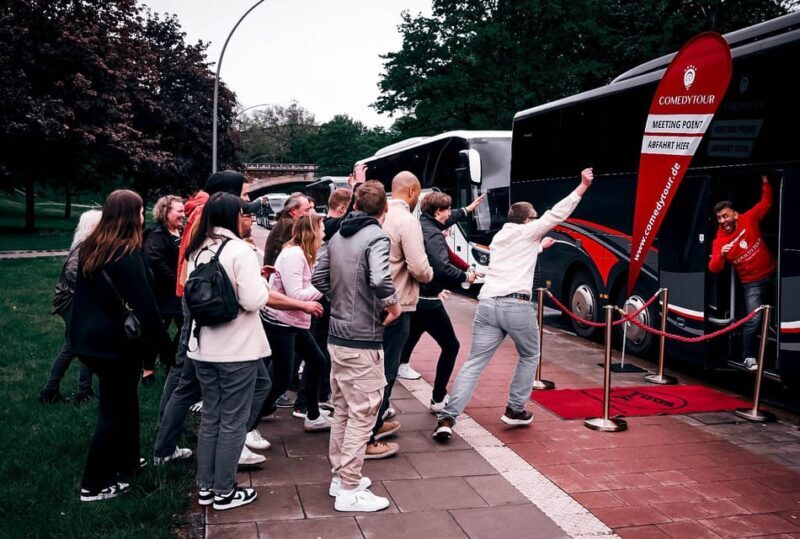 Düsseldorf: 1.5-Hour Comedy Bus Tour - A Closer Look at the Experience