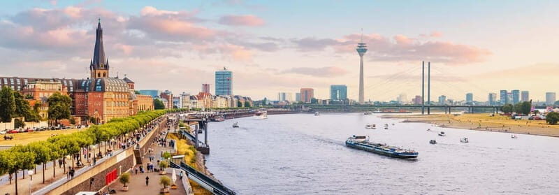 Dusseldorf: 2-hour Best Intro Walking Tour with a Local - Who Would Love This Tour?