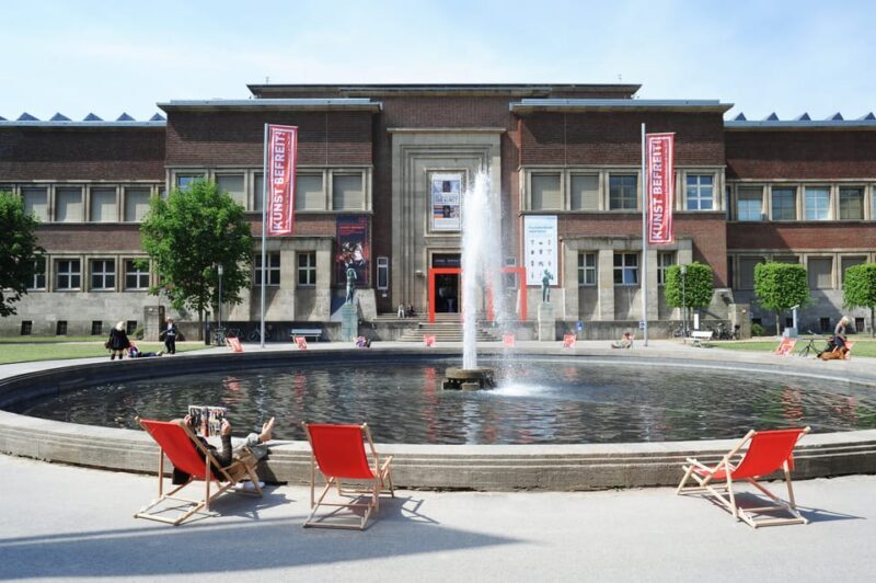 Düsseldorf: Art:walk museum pass - Who Will Love This Experience?
