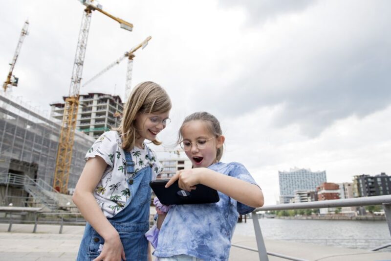 Düsseldorf: City Exploration Game for Kids with Geolino - Additional Insights from Reviews