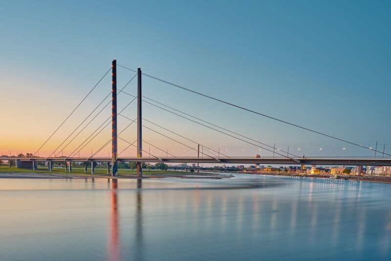 Dusseldorf: Express Walk with a Local in 60 minutes - Why You Might Love This Experience
