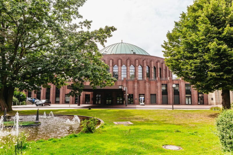 Düsseldorf: Guided City Architecture Walking Tour - Key Points