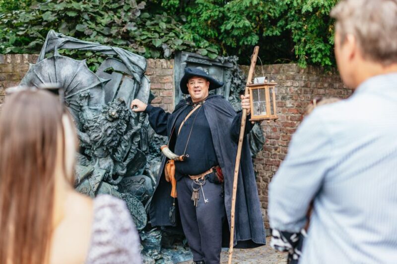 Düsseldorf: Guided Tour with a Night Watchman - Why This Tour Resonates