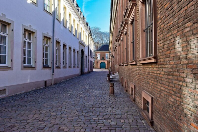 Düsseldorf Old Town - Private Guided tour - The Walk Through Düsseldorf’s Historic Heart
