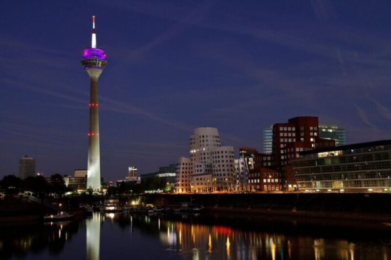 Düsseldorf: Private custom tour with a local guide - Who Should Consider This Tour?