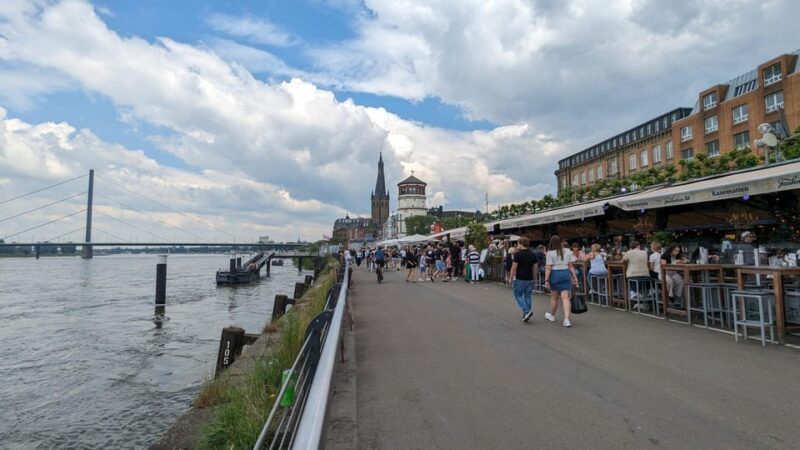 Düsseldorf: Tipping based - Old Town Walking Tour - How This Tour Compares to Others