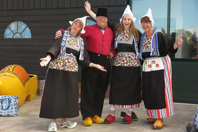 Dutch Experience in Volendam with Traditional Outfits - An In-Depth Review of the Dutch Experience in Volendam