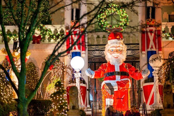 Dyker Heights Christmas Lights Express Bus from Times Square - Key Points