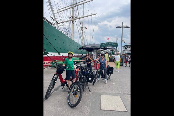 E-bike activity in Hamburg with a cultural program and snacks - Frequently Asked Questions