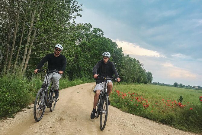 E-bike adventure among medieval castles and old villages - FAQ