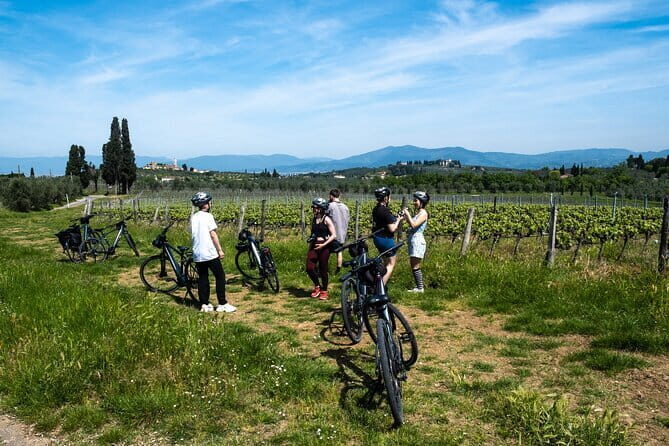 E-bike Chianti Classico & Tuscany tour with Wine & Lunch at Farm - Starting Point and Duration