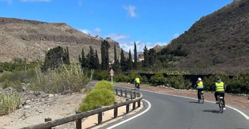 E-Bike Mountain Tour in Natural Park +Option Tapas in a Cave - The Dam and the Return Journey