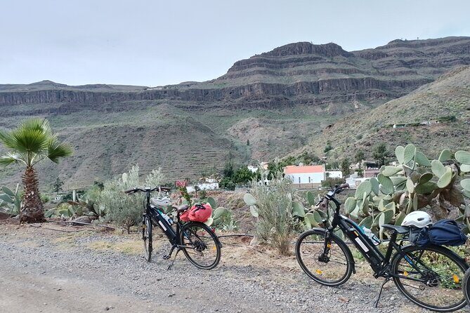 E-Bike Rental 80 km Battery life: Gran Canaria Mountains or Coast - What’s Included and What’s Not
