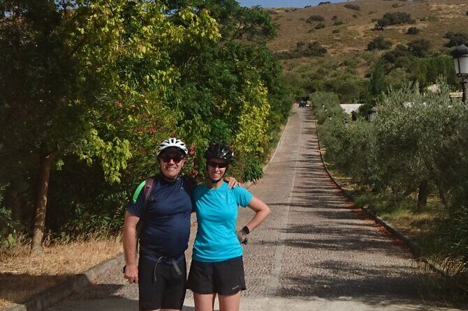 e-Bike (Self-Guided) & Winery tour - 20km Easy - Key Points