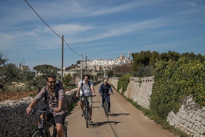 e-bike tour along the cycle path of the Apulian Aqueduct - Key Points