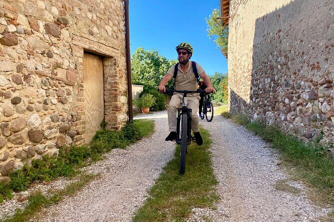 E-Bike tour and Wine tasting in the Austrian Fort from Pastrengo - FAQs