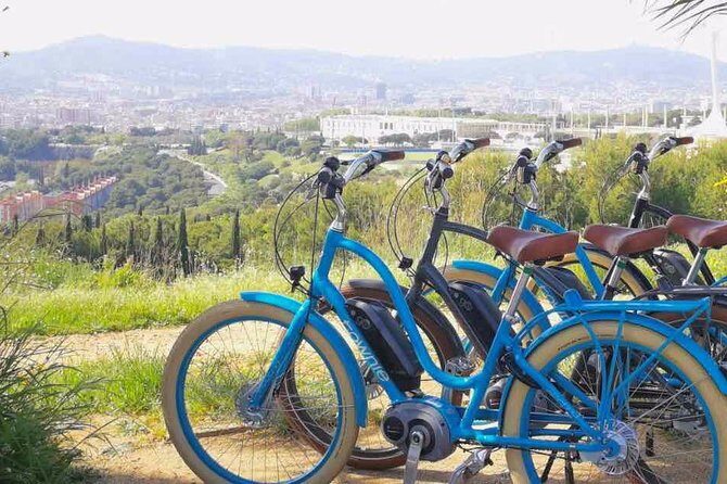 E-Bike tour in Barcelona with English Guide - The Experience and Group Dynamics
