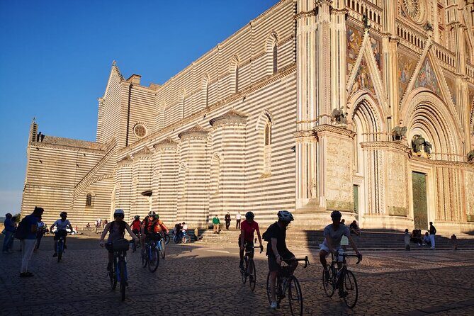 E-bike tour in Orvieto in small group: history, culture with lunch or dinner - An In-Depth Look at the Orvieto E-Bike Tour