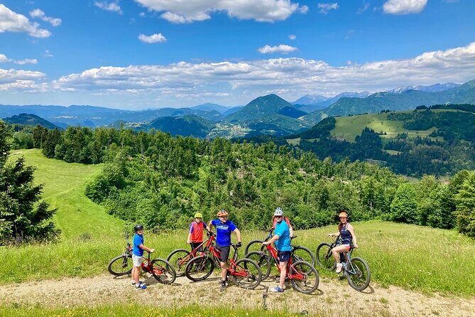 E-bike tour kofja Loka - A Look at the E-bike Tour to Skofja Loka: Slovenia’s Medieval Gem