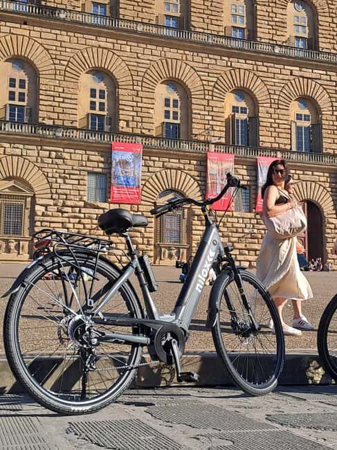 E-bike tour with Florentine tour guide, toast included - Practical Details & What to Expect