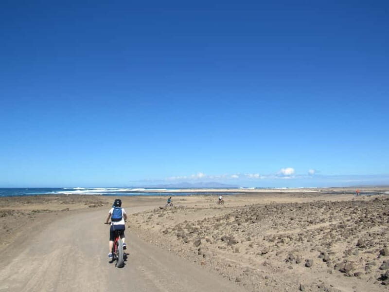 E-Biking among volcanoes - E-Biking among Volcanoes: An Authentic Adventure on Fuerteventura