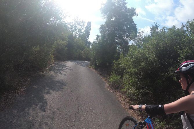 e-MTB Tour - Durrells Farm & Crab Lake [30Km - 18Mi] - FAQs