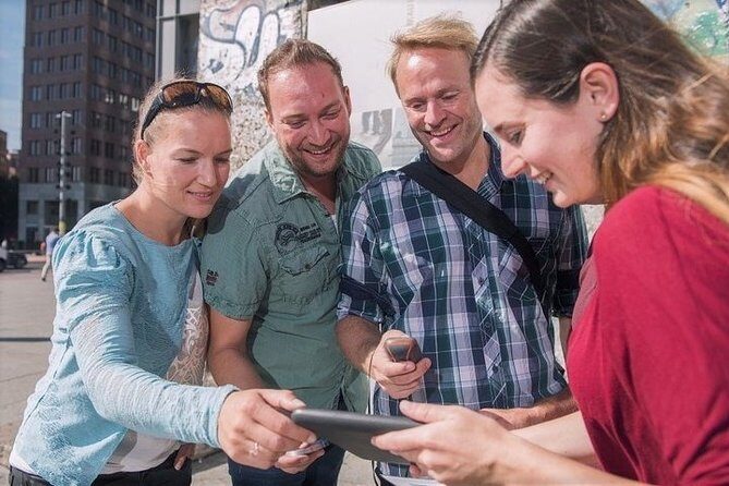 e-Scavenger hunt Alkmaar: Explore the city at your own pace - Explore Alkmaar with a Self-Guided E-Scavenger Hunt: A Mix of Fun, Flexibility, and Local Charm