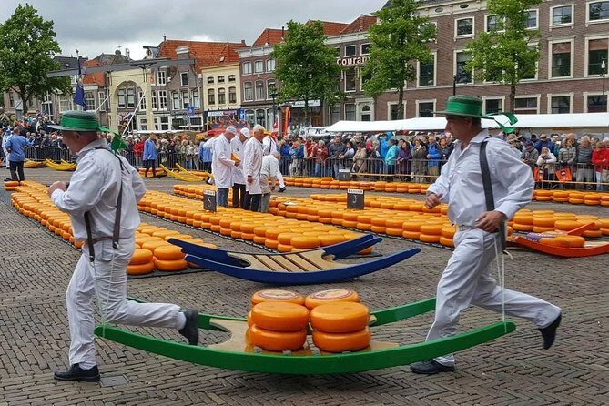 e-Scavenger hunt Alkmaar: Explore the city at your own pace - The Pros and Cons Based on Real Experiences