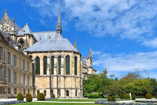 e-Scavenger hunt Reims: Explore the city at your own pace - The Experience and Its Value