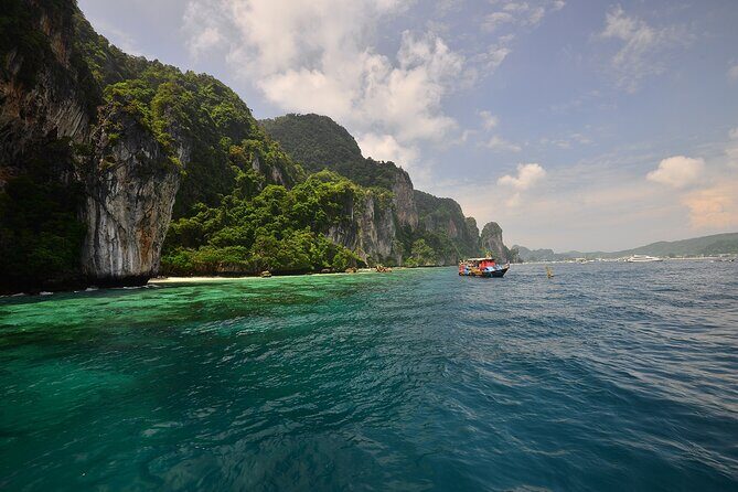 Early Bird Phi Phi Islands Tour From Phi Phi by Speedboat - The Sum Up